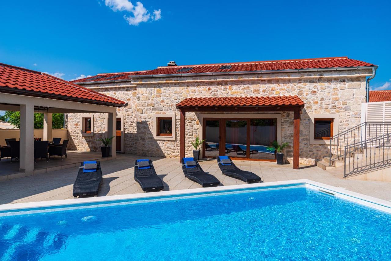 Stone Villa Miandri Sukošan Exterior foto