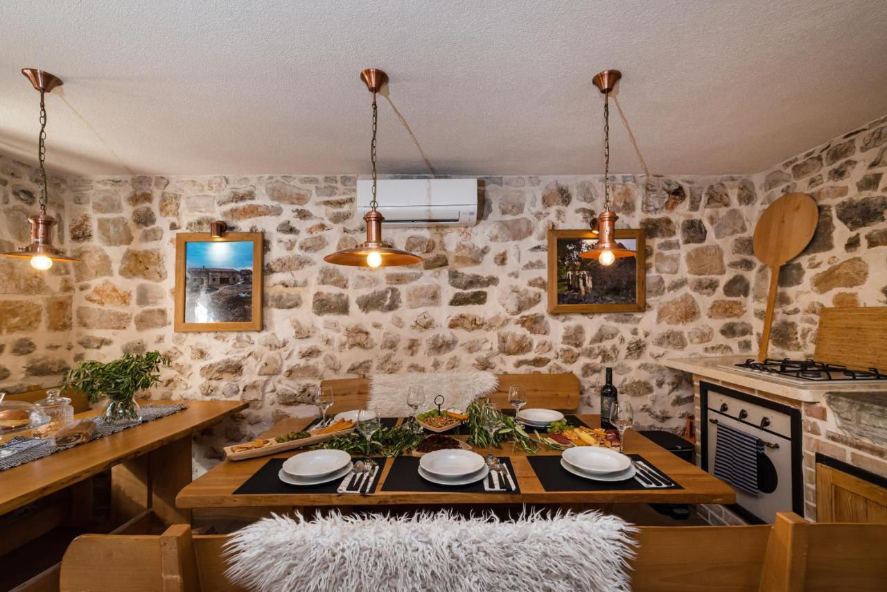 Stone Villa Miandri Sukošan Exterior foto