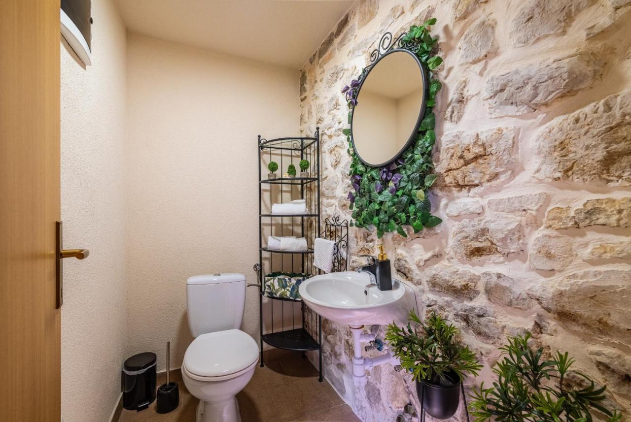 Stone Villa Miandri Sukošan Exterior foto